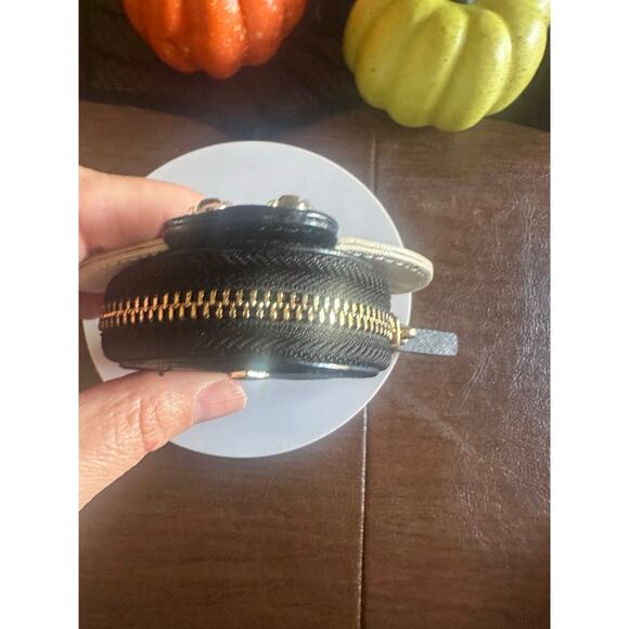 Kate Spade Down the Rabbit Hole Bee Coin Purse - Picture 3 of 5